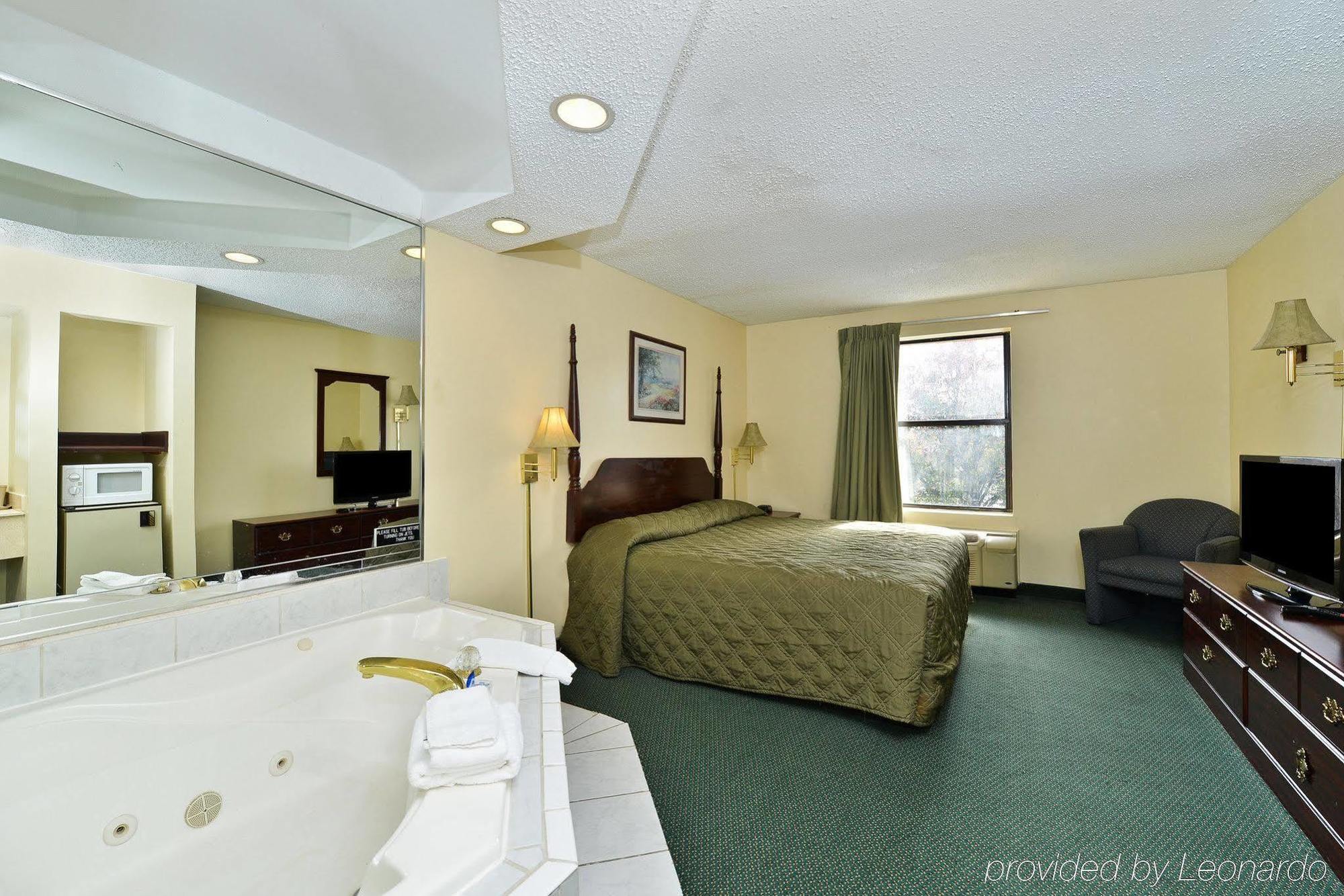 Quality Inn & Suites Aiken Room photo